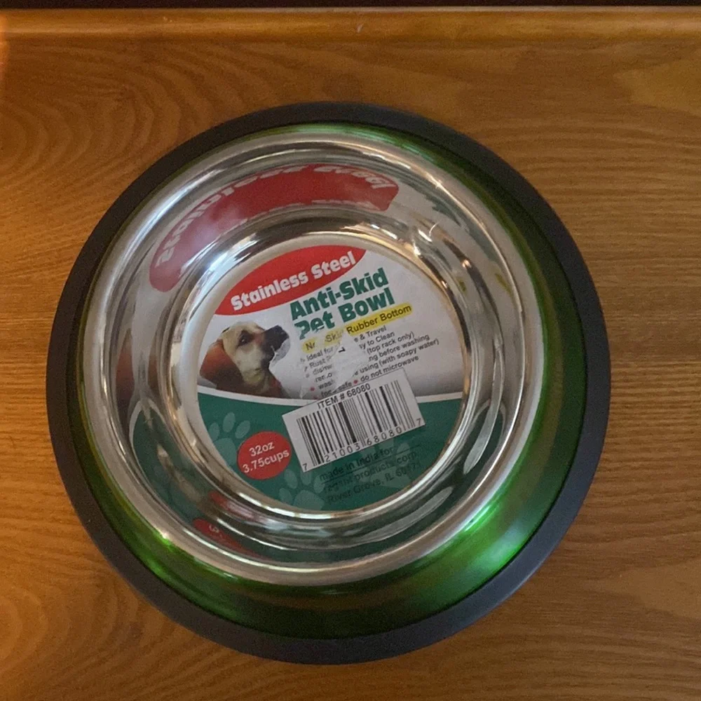 2 ANTI SKID STAINLESS STEEL DOG BOWLS 3.75 CUPS NWT
